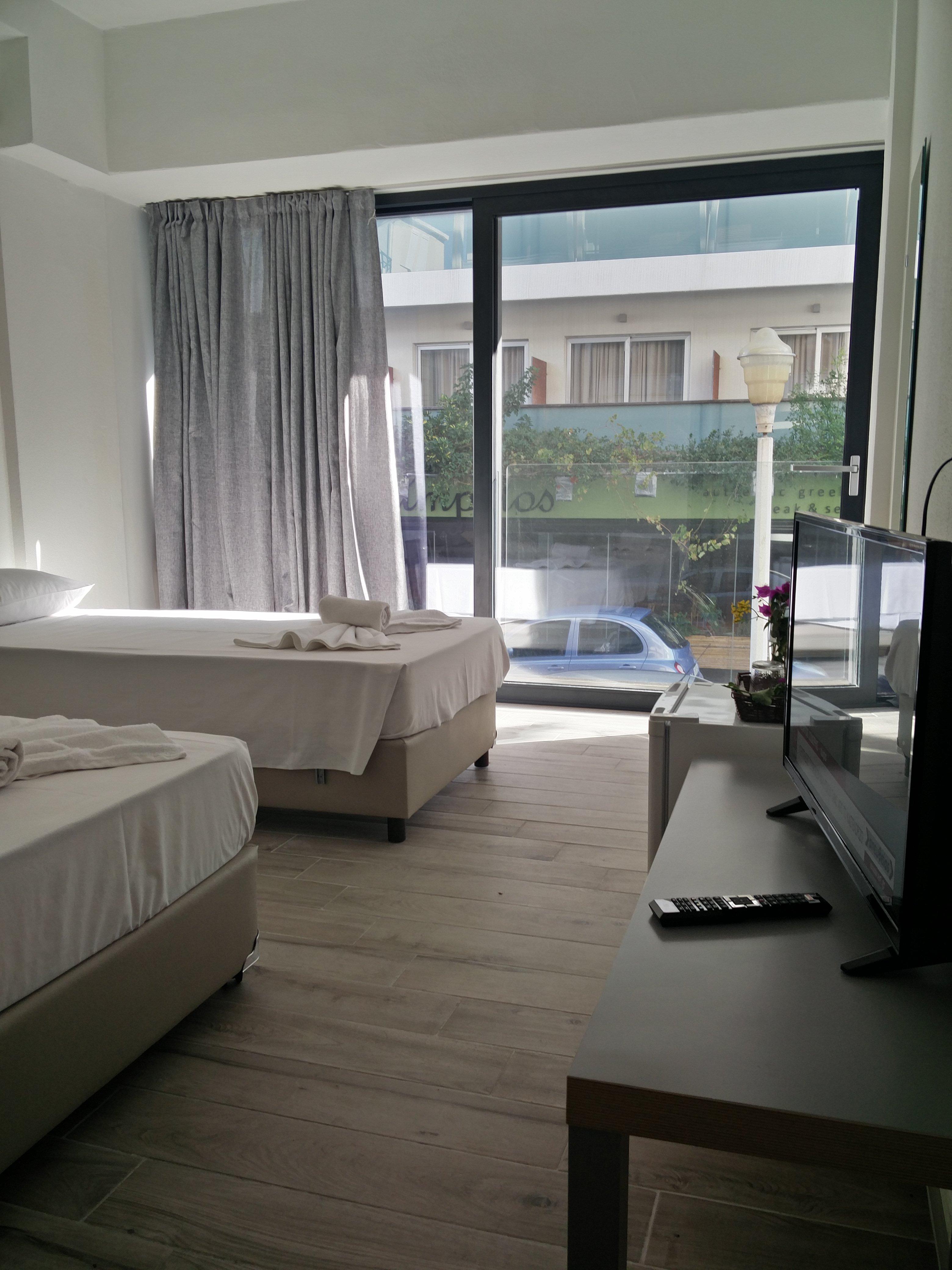 New York Hotel Rhodes City Bagian luar foto